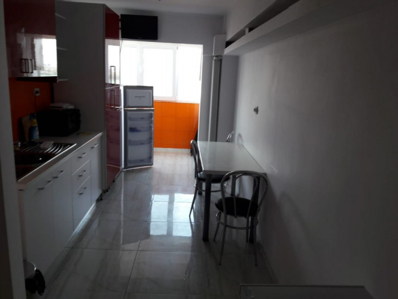 Constanta - Faleza Nord - apartament 2 camere decomandate