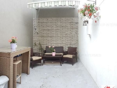 Constanta - Ultracentral - Casa Casatoriilor - 3 camere pe malul marii