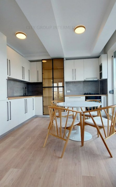 Constanta - Central - apartament 3 camere , bloc nou, la cheie, garaj