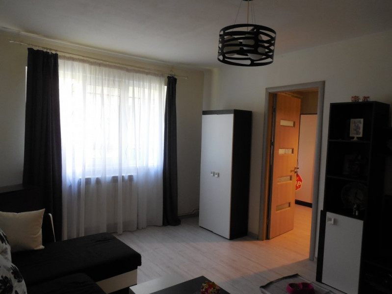Constanta - Casa de Cultura - apartament 2 camere