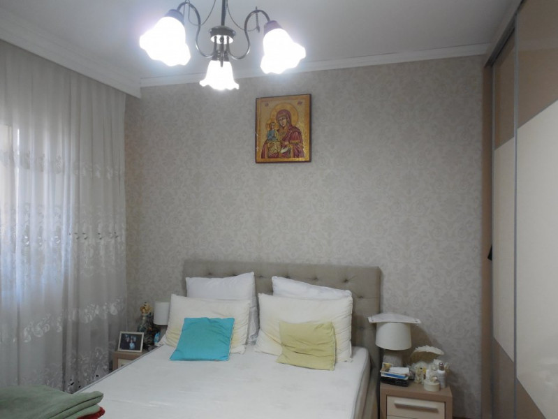 Constanta - Cet - Apartament 3 camere decomandate