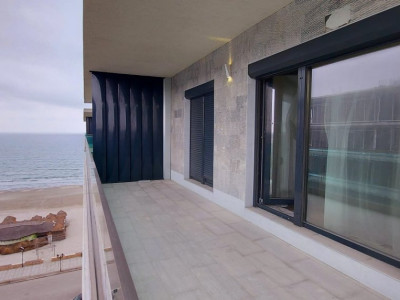 Constanta - Mamaia Nord - apartament prima linie la mare