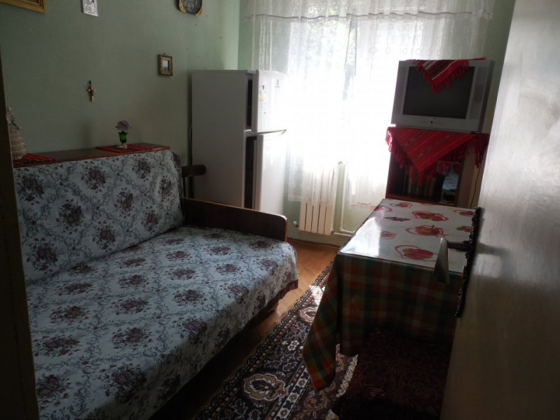 Constanta - Tomis Nord - apartament 3 camere semidecomandate