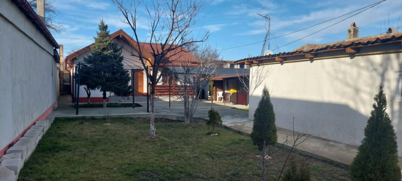 Constanta - Cumpăna - zona centrală - casă cochetă la sol