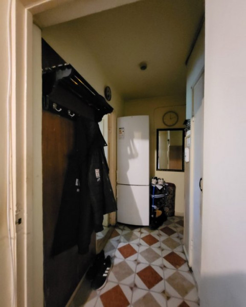 Constanta - Dacia - apartament 2 camere, semidecomandate