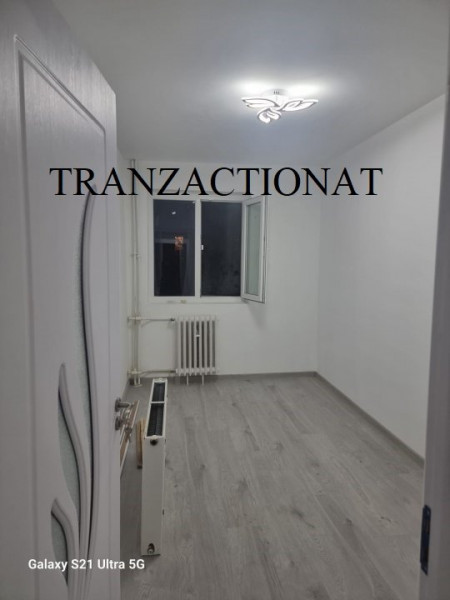 Constanta - Groapa - apartament 3 camere semidecomandat