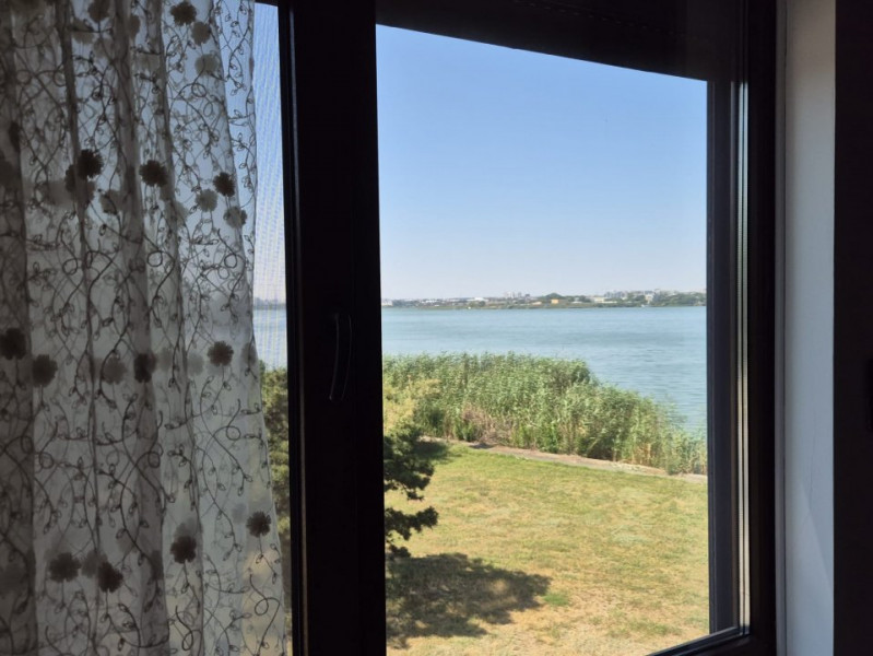 Mamaia - proprietate deosebita - duplex etajele 1+2 cu vedere superba spre lac