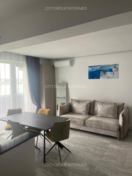 Mamaia - zona Summerland - apartament cu vedere frontala spre lac