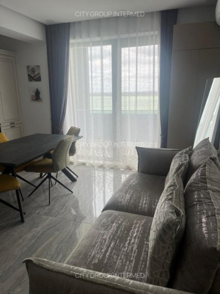 Mamaia - zona Summerland - apartament cu vedere frontala spre lac