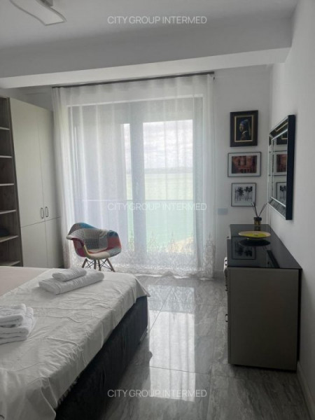 Mamaia - zona Summerland - apartament cu vedere frontala spre lac