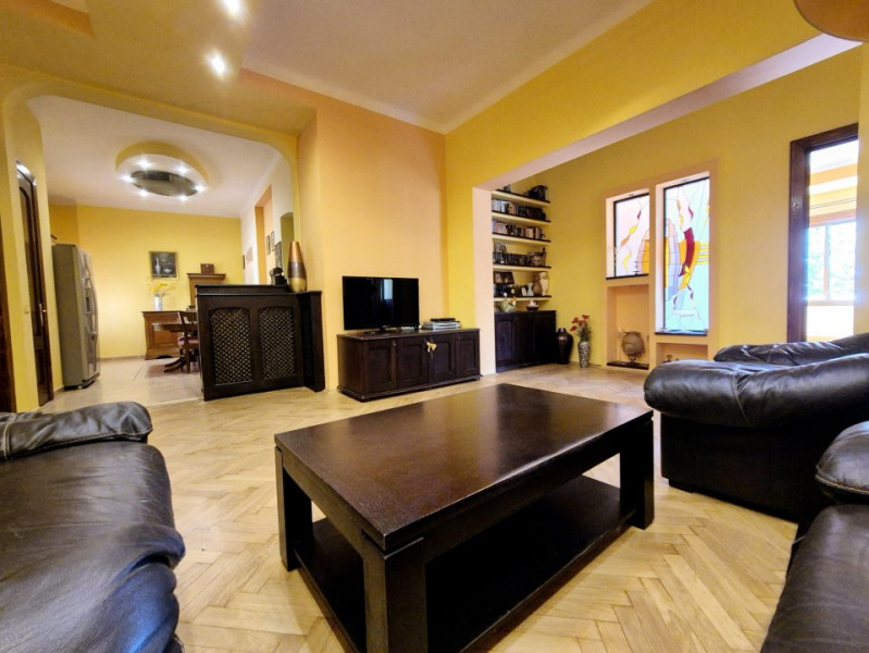 Ultracentral - apartament unicat pe piata !!!