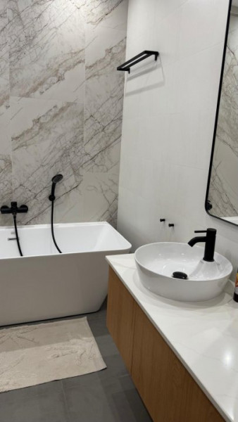 Centru - apartament 3 camere in bloc nou