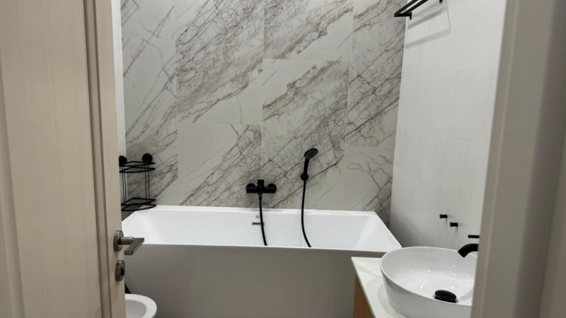 Centru - apartament 3 camere in bloc nou