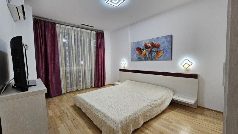 Sat Vacanta - B-dul Mamaia - apartament la malul marii
