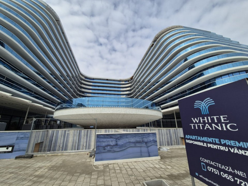 Mamaia -WHITE TITANIC- apartament spectaculos cu vedere la mare