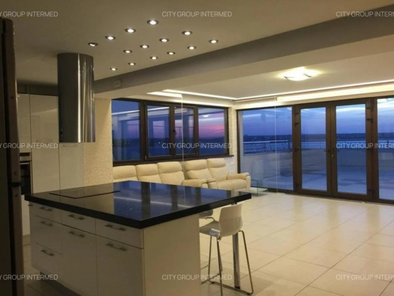 Mamaia - penthouse spectaculos cu vedere panoramica la mare si lac