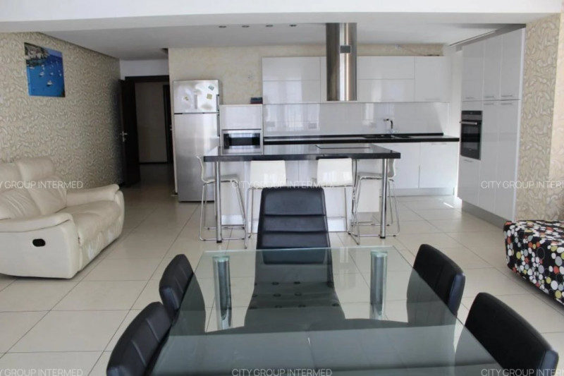 Mamaia - penthouse spectaculos cu vedere panoramica la mare si lac