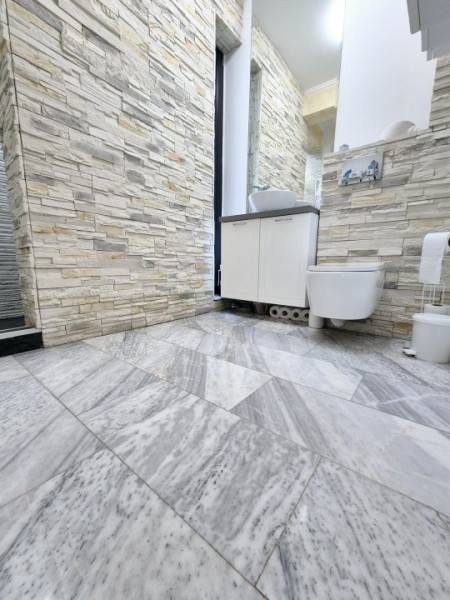 KM 5 - Veterani - 2 camere in bloc nou