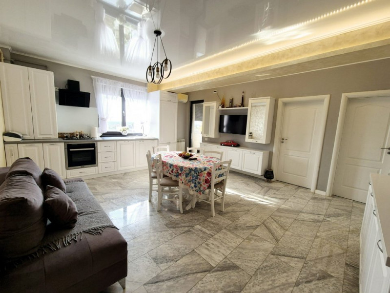 KM 5 - Veterani - 2 camere in bloc nou