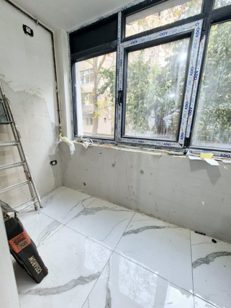 Dacia - Farmacris - 3 camere renovat in totalitate