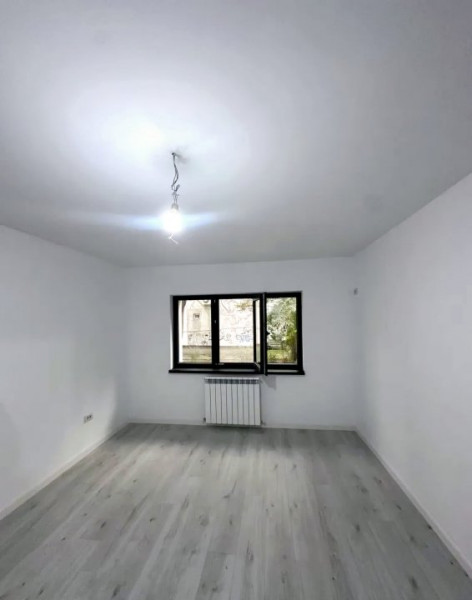 Dacia - Farmacris - 3 camere renovat in totalitate