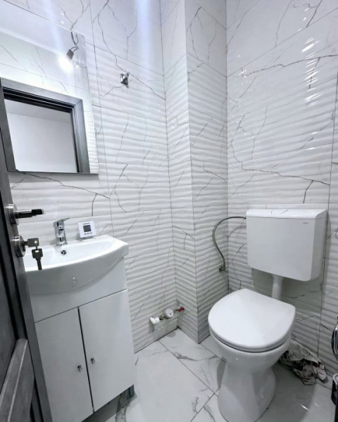 Dacia - Farmacris - 3 camere renovat in totalitate