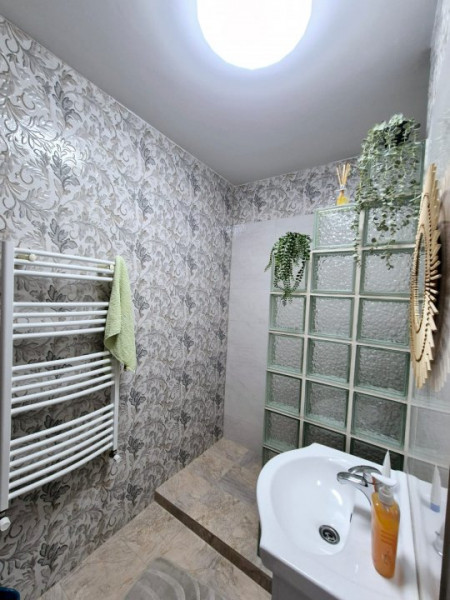 Far - apartament 2 camere decomandate