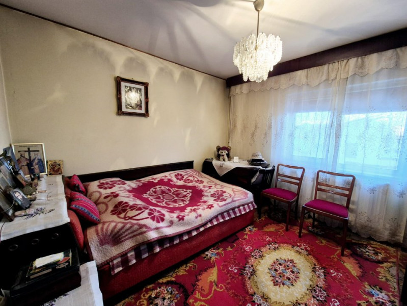 Casa de Cultura - 2 camere decomandate , etaj 1