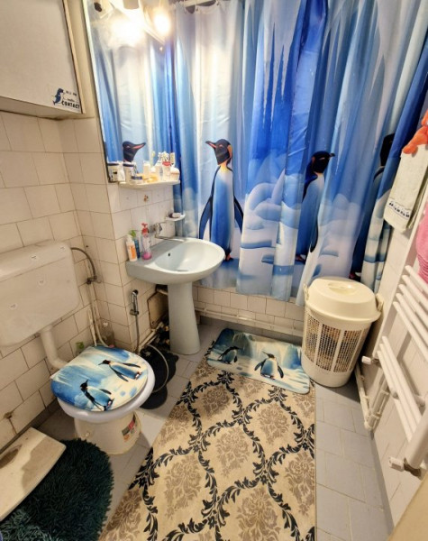 Casa de Cultura - 2 camere decomandate , etaj 1