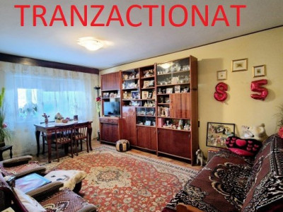 Casa de Cultura - 2 camere decomandate , etaj 1