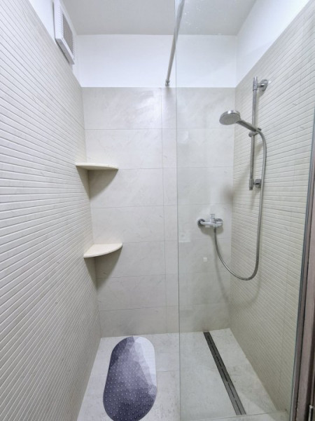 Tomis Nord - Brotacei - 3 camere nedecomandate