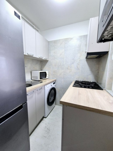 Tomis Nord - Brotacei - 3 camere nedecomandate