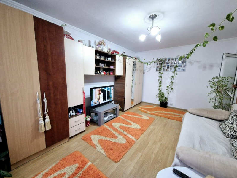 OCAZIE !!! Anda - 2 camere decomandate cu 2 balcoane