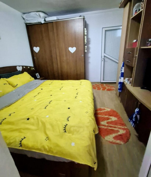 OCAZIE !!! Anda - 2 camere decomandate cu 2 balcoane