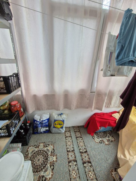 OCAZIE !!! Anda - 2 camere decomandate cu 2 balcoane