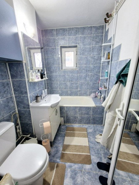 OCAZIE !!! Anda - 2 camere decomandate cu 2 balcoane