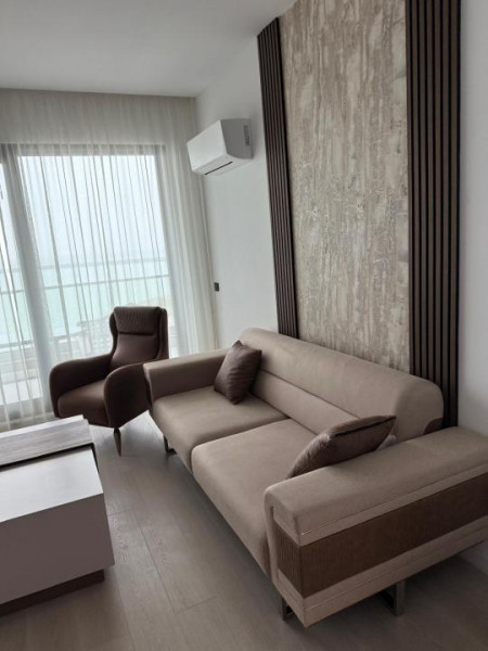 Faleza Nord - vedere la mare - apartament de lux