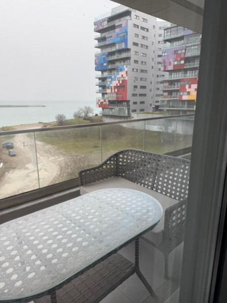 Faleza Nord - vedere la mare - apartament de lux