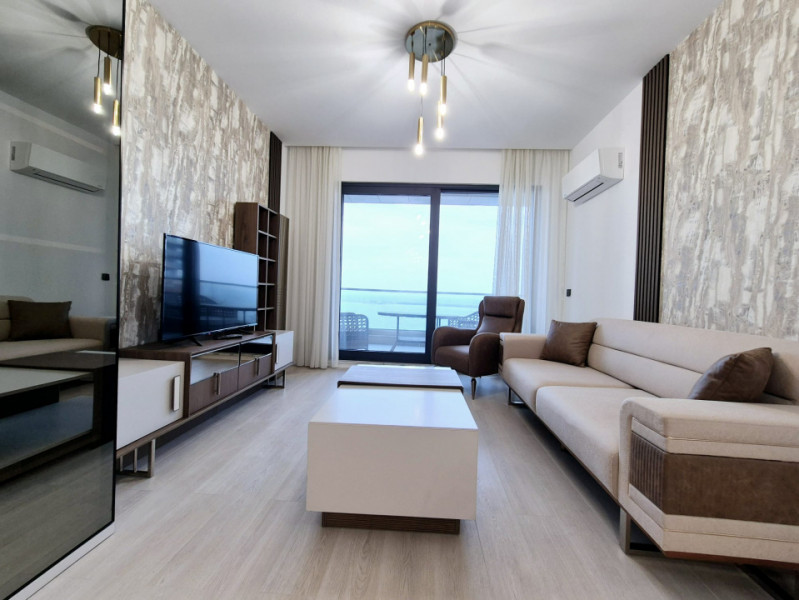 Faleza Nord - vedere la mare - apartament de lux