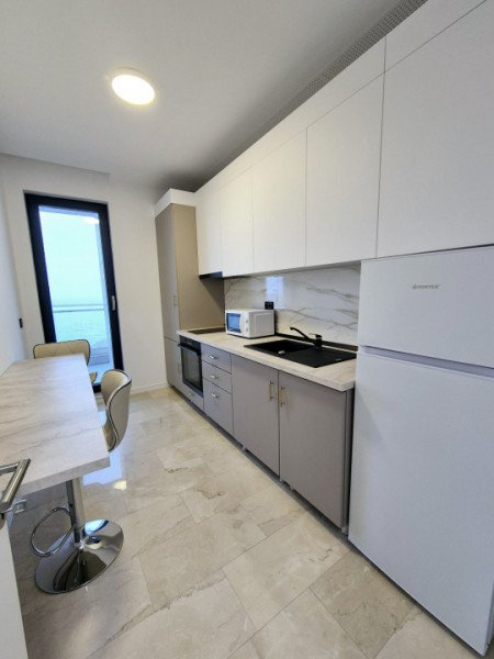 Faleza Nord - vedere la mare - apartament de lux