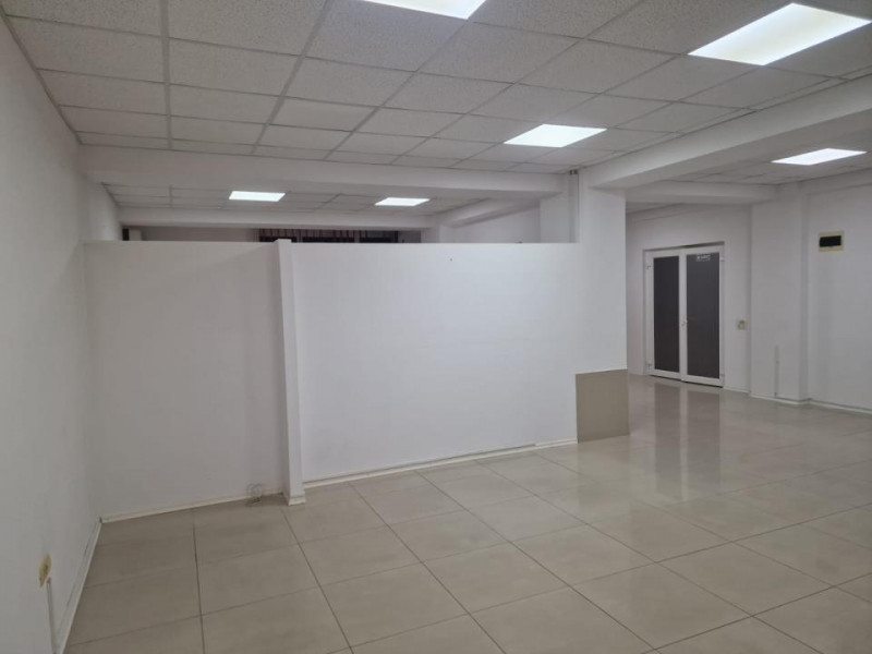 Ultracentral - spatiu birouri - cladire moderna