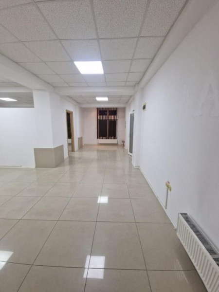 Ultracentral - spatiu birouri - cladire moderna