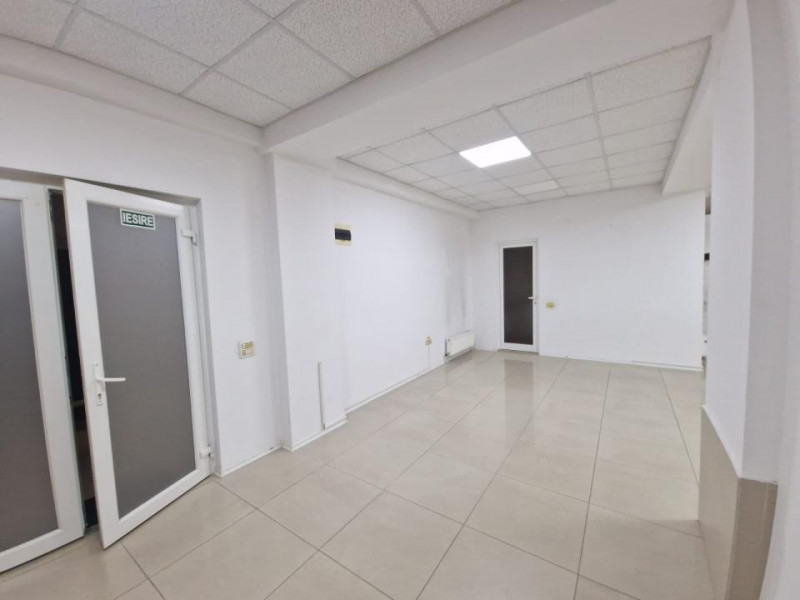 Ultracentral - spatiu birouri - cladire moderna