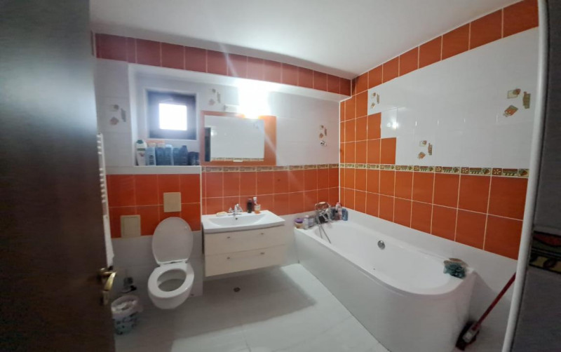 Techirghiol - vila P+1, zona buna, acces facil dinspre Constanta