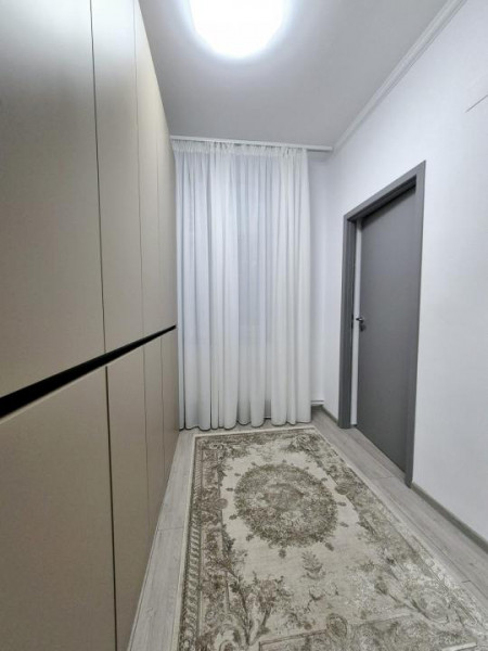 Ultracentral - Etaj de vila cu intrare si curte separata