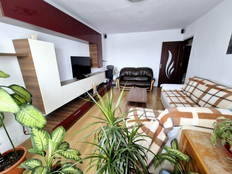 Tomis Nord - apartament 3 camere decomandate