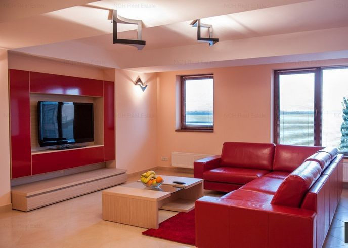 Mamaia - REX - penthouse deosebit cu garaj pentru 4 masini