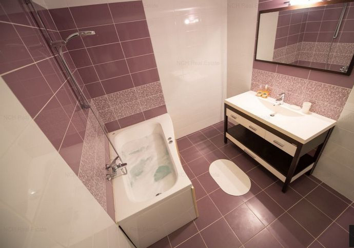 Mamaia - REX - penthouse deosebit cu garaj pentru 4 masini