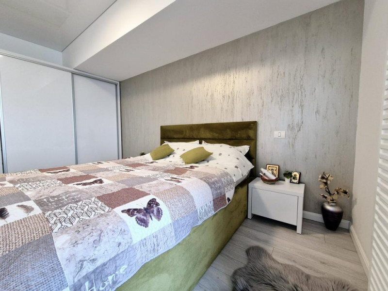 Mamaia - REX - apartament cu terasa si vedere panoramica pe lac