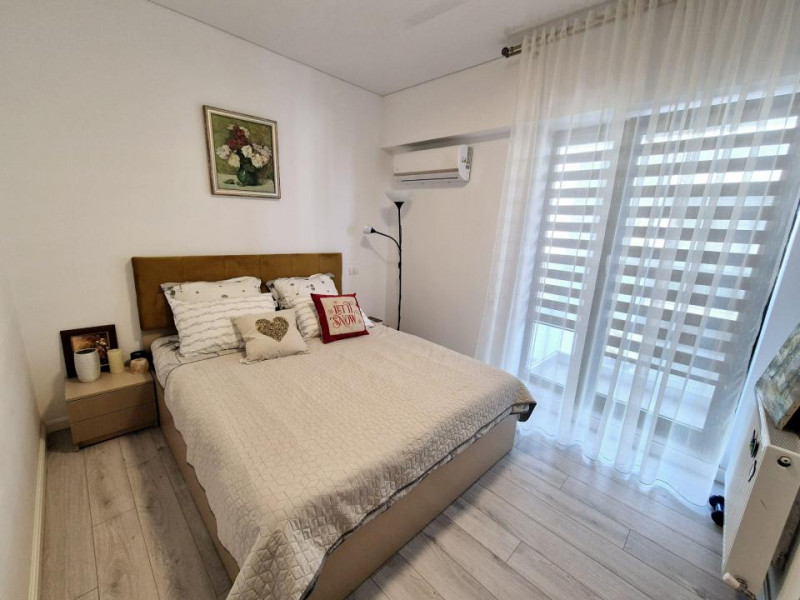 Mamaia - REX - apartament cu terasa si vedere panoramica pe lac